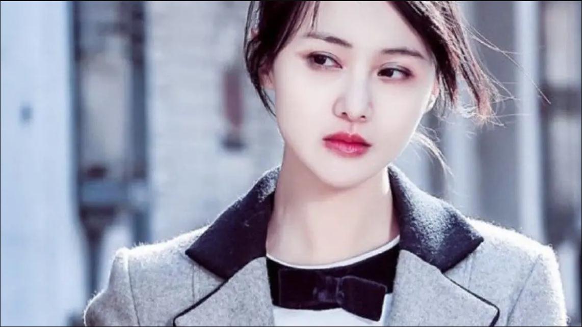 郑爽社交账号被永久禁言