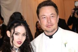 马斯克宣布和怪妹女友分手