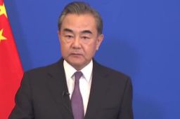 王毅：美方希望中美关系重回正轨