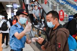 国庆假期出行 多地公布防疫政策