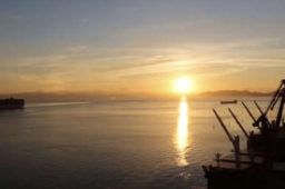 今天祖国各地的第一缕晨光好美