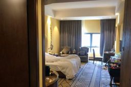 夫妻疑隔离时串门同房被罚