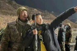 胡军儿子康康给长津湖剧本提意见