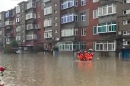 辽宁连发暴雨雷电冰雹红色预警