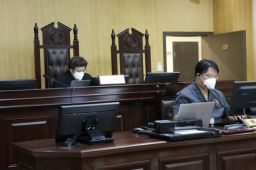 男子偷走3台核酸检测录入电脑获刑