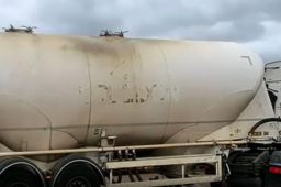 英国卡车被误认燃油车遭20辆车跟踪