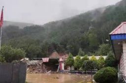 山西蒲县山体滑坡4名交警遇难