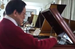 买多套房放钢琴结果房价涨30倍