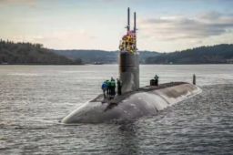 美国核潜艇在南海撞上不明物体