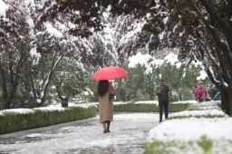 全国多地迎入秋后首场降雪