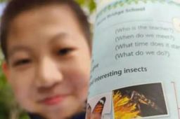 官方回应12岁男孩给英语教材纠错