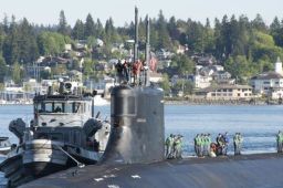 美核潜艇撞了中国黄花鱼养殖箱？