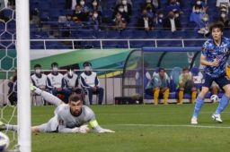 世预赛日本2-1绝杀澳大利亚