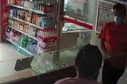 男子抢劫商店帮女友还贷