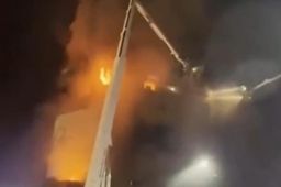 台湾高雄大楼火灾已致46死