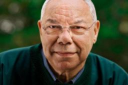 美前国务卿鲍威尔因患新冠去世