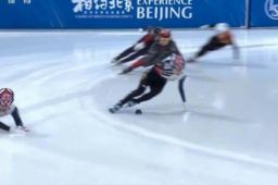短道速滑世界杯韩国2选手冲撞出局