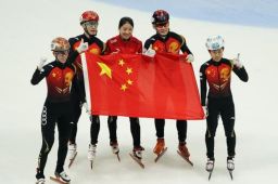 2000米混合接力中国队夺冠