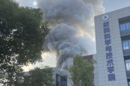 南京一高校实验室爆燃致2死9伤