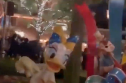 亲历者讲述上海迪士尼核酸检测之夜