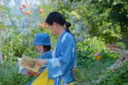 女子将汉服染成古诗词里的颜色