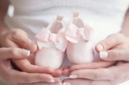 今年以来多地出生人口降幅超一成