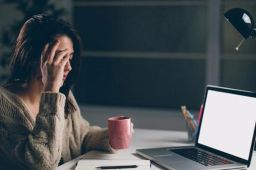 熬夜最狠的行业 互联网只能排第二