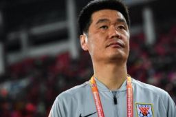 李霄鹏成执教中国男女足第一人