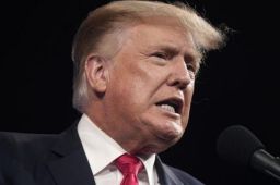 特朗普采访吹嘘被英媒打脸