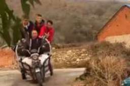 张同学被消防和交警点名