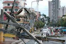 台风重创菲律宾 亲历者：屋顶被吹飞