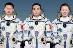 神十三航天员即将在太空迎接新年