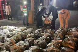 西安总动员为封闭小区提供物资保障