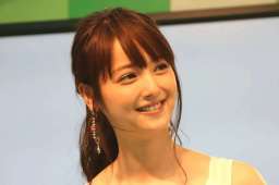 佐佐木希等20余位日本艺人确诊新冠