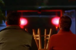 过年我想念的人也在想念我