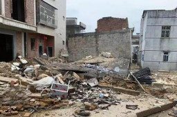 广东一民房爆炸倒塌 官方回应