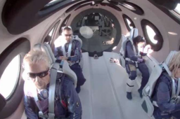 维珍银河卖太空机票:总价45万美元