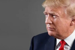 特朗普称普京的行动是天才之举