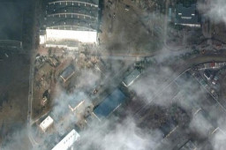 卫星图：大规模俄军向基辅推进