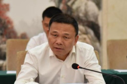 代表建议通过税收手段鼓励生育