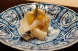 上海一中餐厅被指人均两千吃不饱