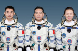 神十三乘组将于下月中旬返回