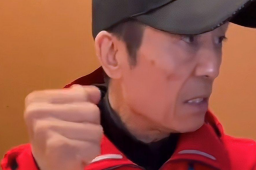 张艺谋说火炬手是真的在寻找火炬台