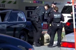 美国2男子持武器欲赴乌参战被捕