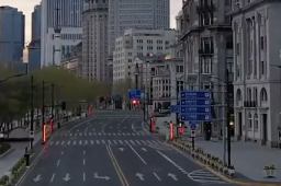 航拍今晨上海外滩和南京路