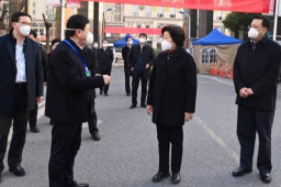 孙春兰在沪调研：抓好保运保供保链