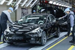 特斯拉上海超级工厂复工