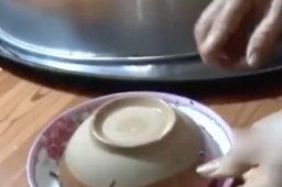 女子卖150碗熟肉被举报三无产品