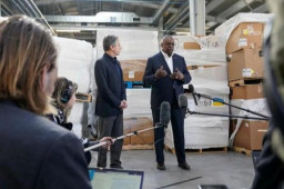 美访乌再抛大批军援 有何意图？