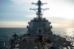 美舰过航台海 东部战区：高度戒备